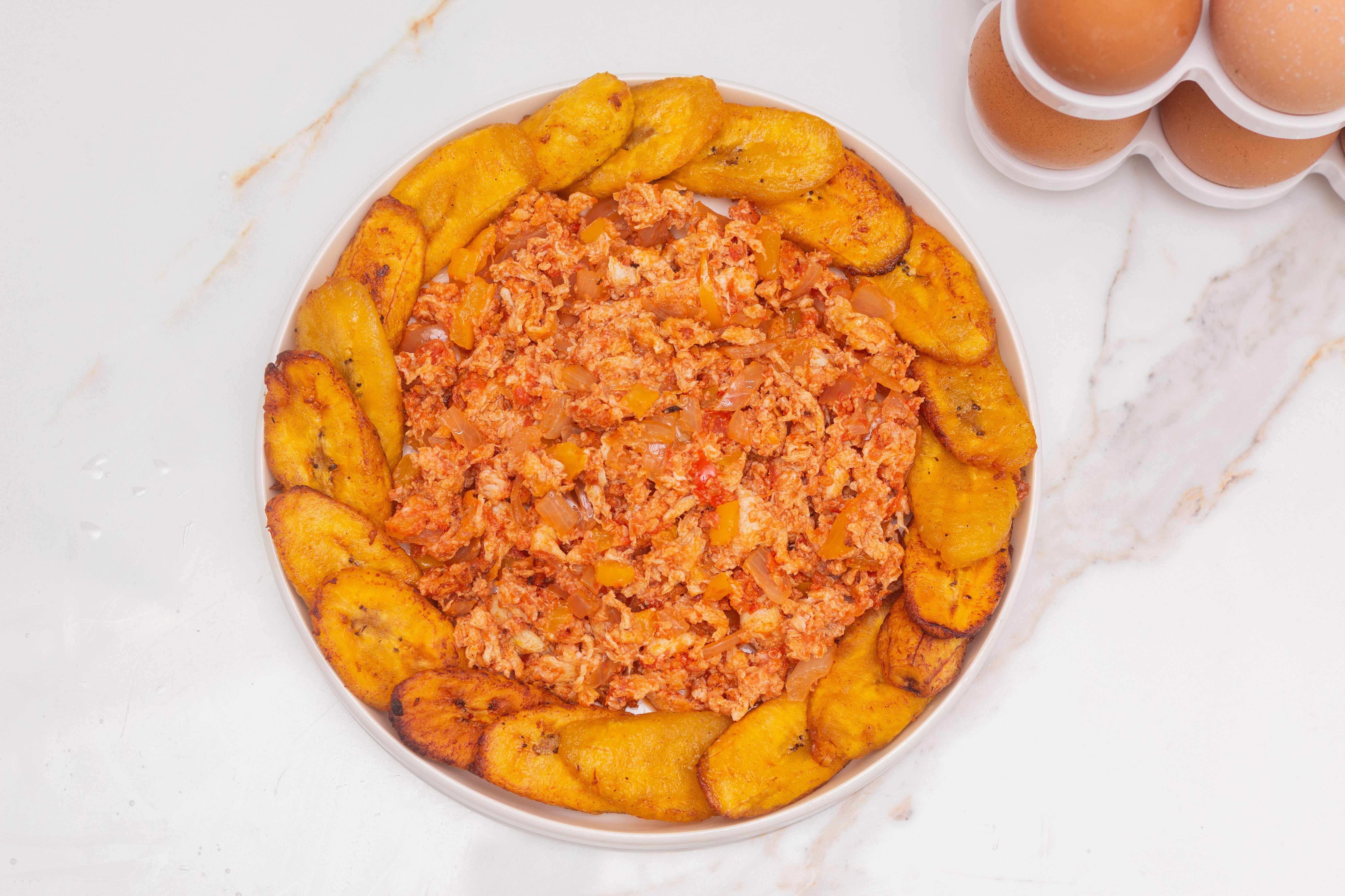 Fried plantain & egg sauce